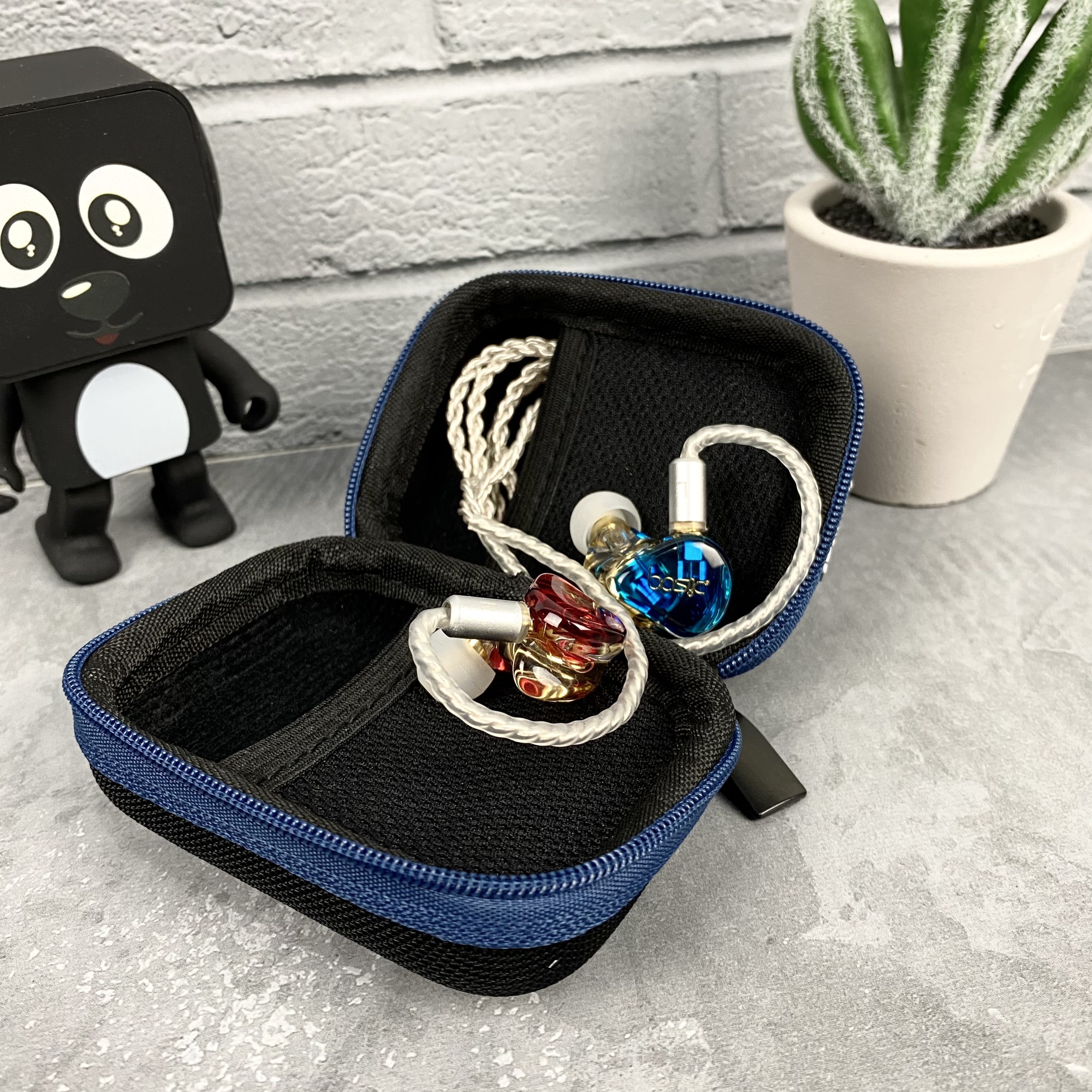 1a5c1beb 35da 4e15 970f d12974d9275b